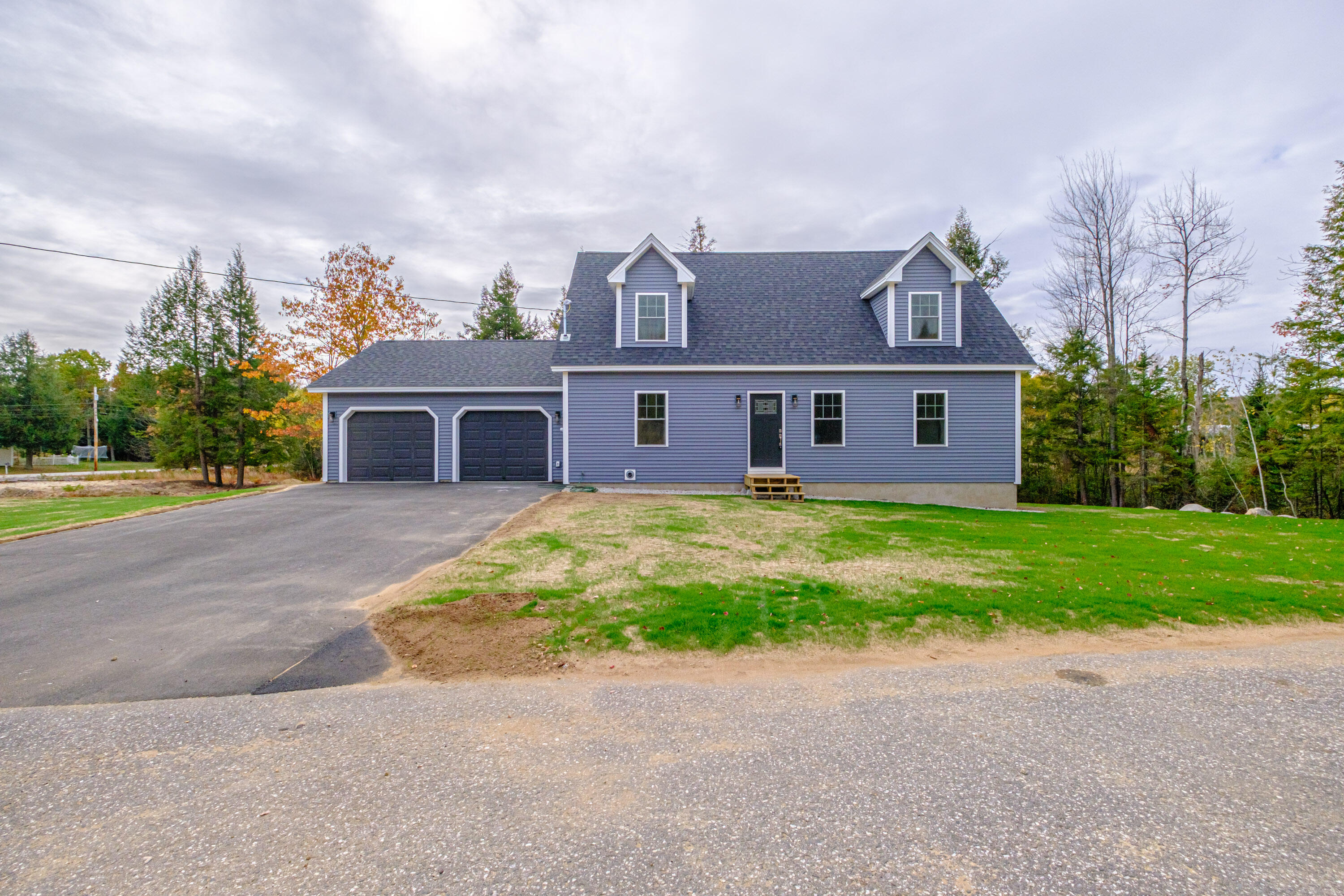 11 Nishell Drive Paris ME 04281