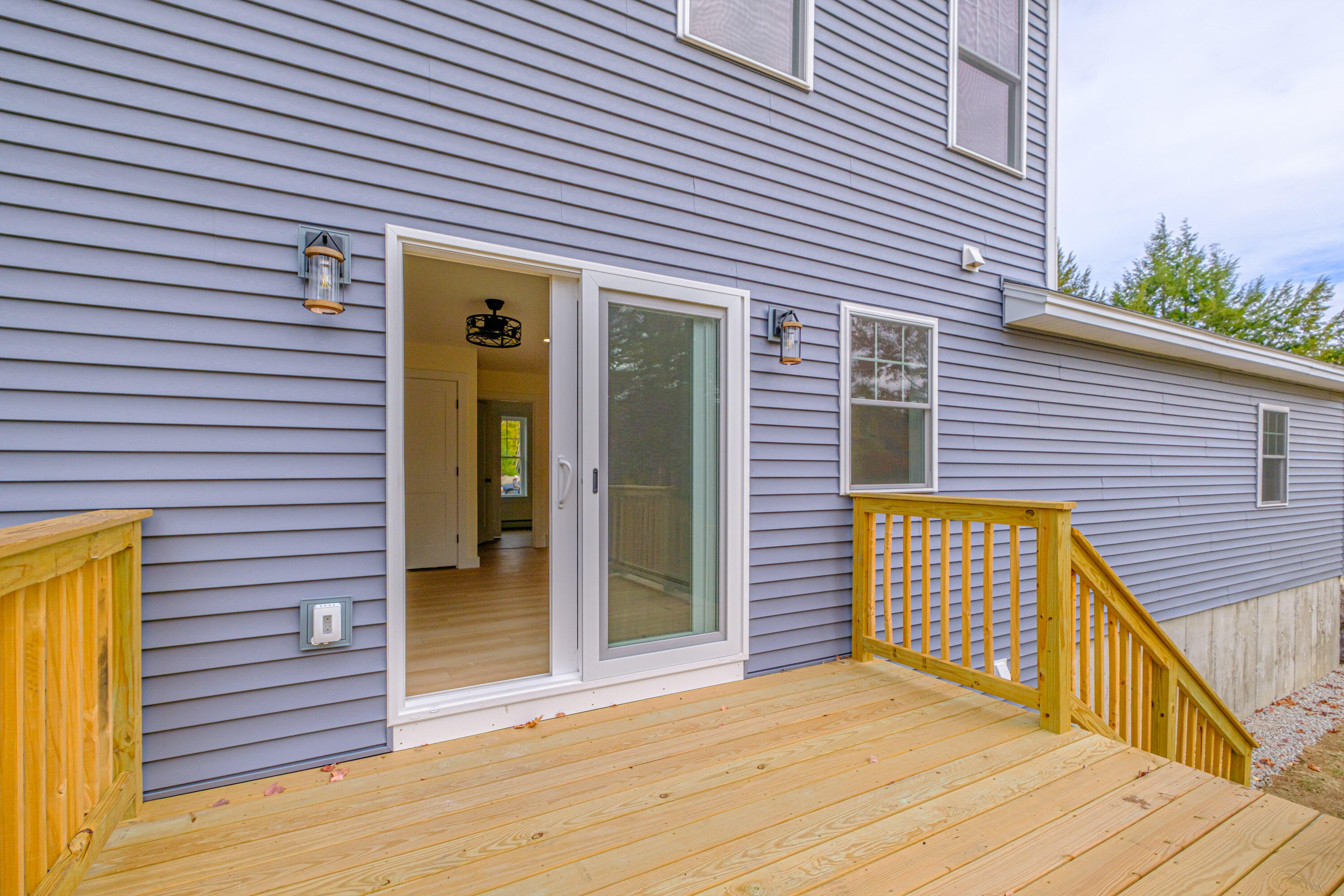 11 Nishell Drive Paris ME 04281