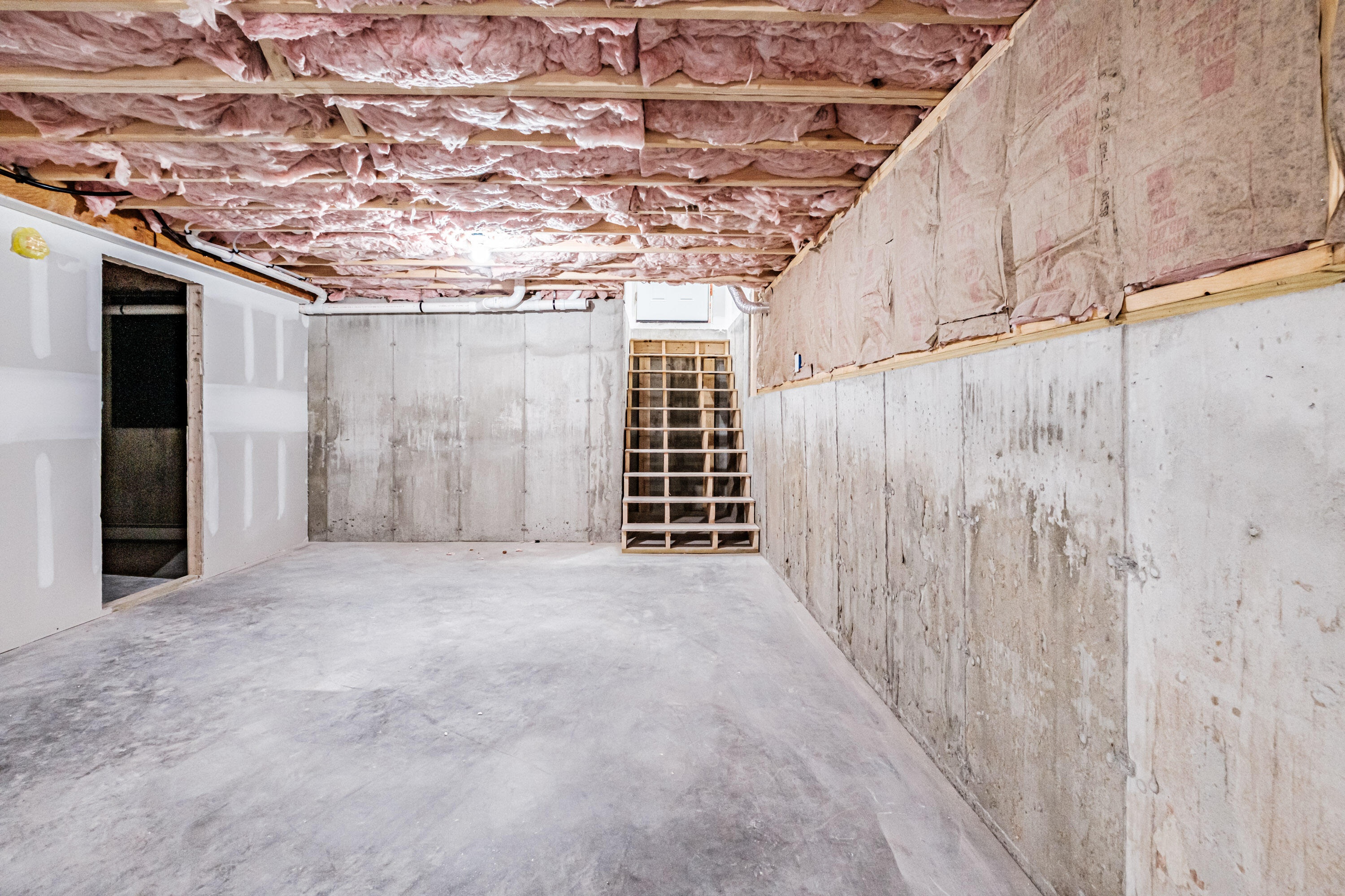 11 Nishell Drive Paris ME 04281