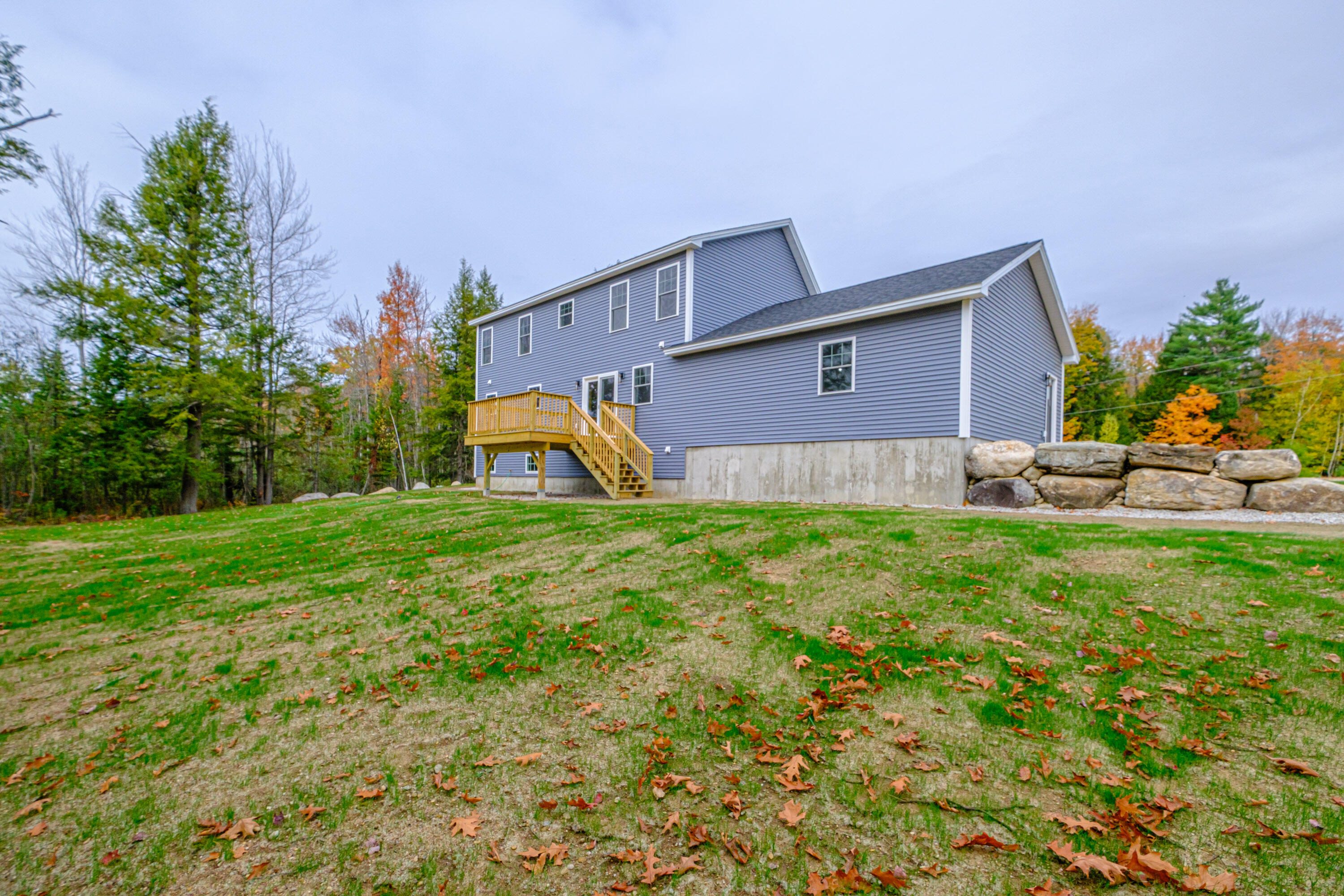 11 Nishell Drive Paris ME 04281