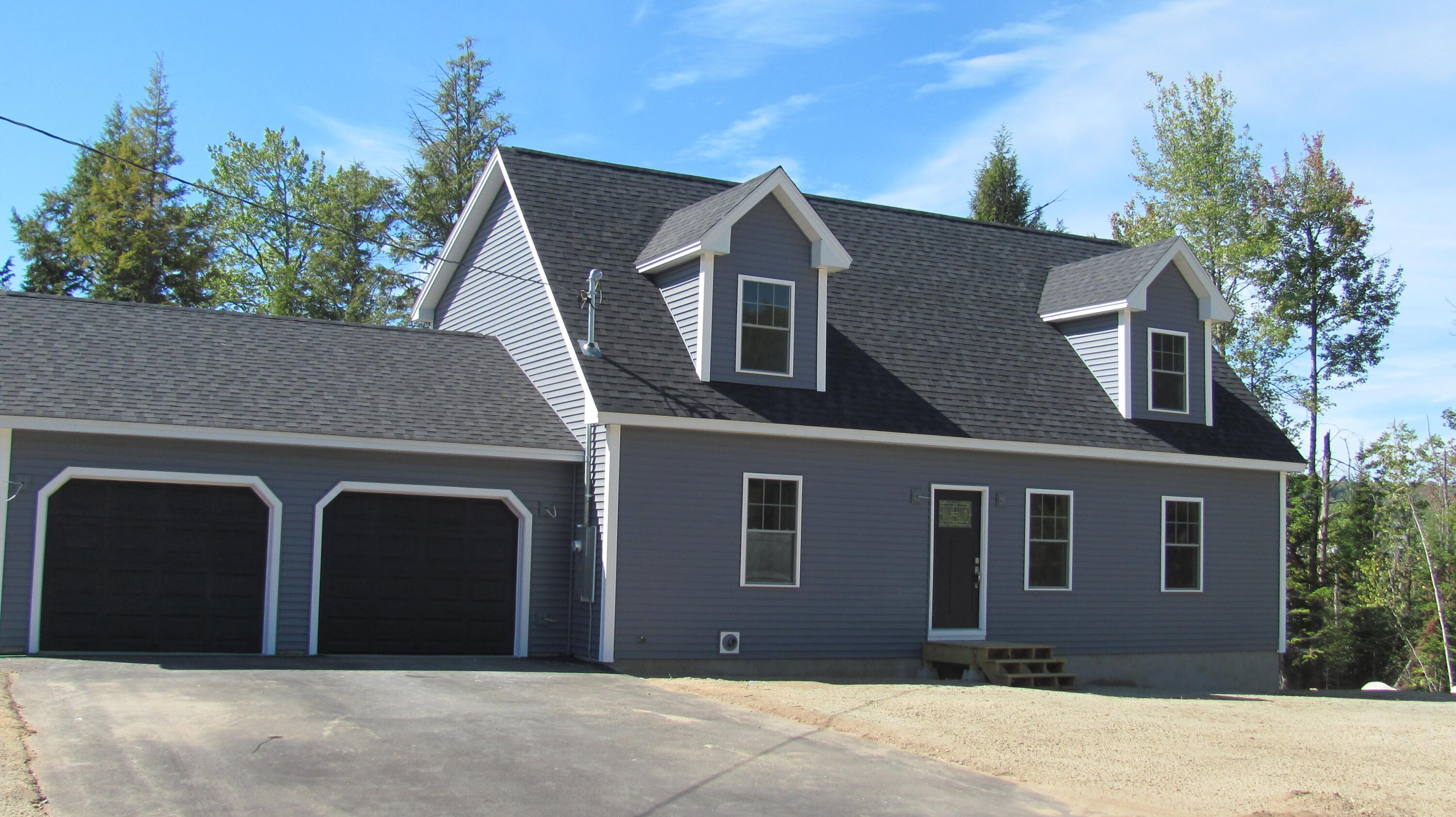 11 Nishell Drive Paris ME 04281