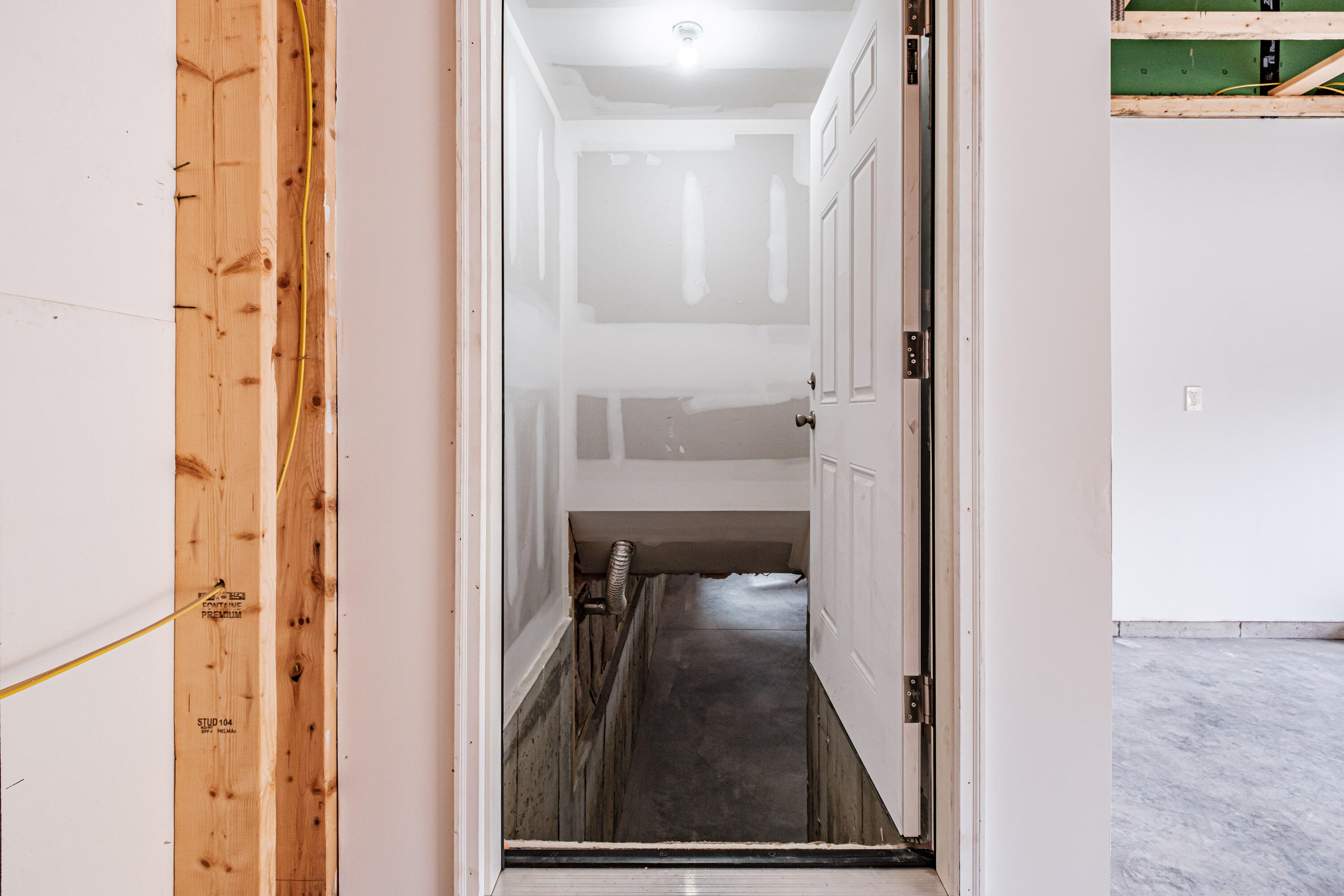 11 Nishell Drive Paris ME 04281