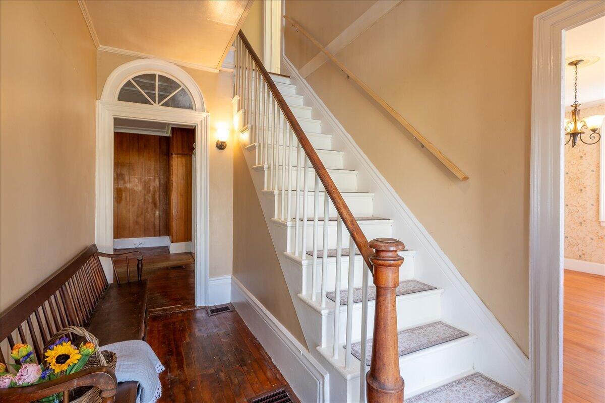 21 Georges Street Thomaston ME 04861