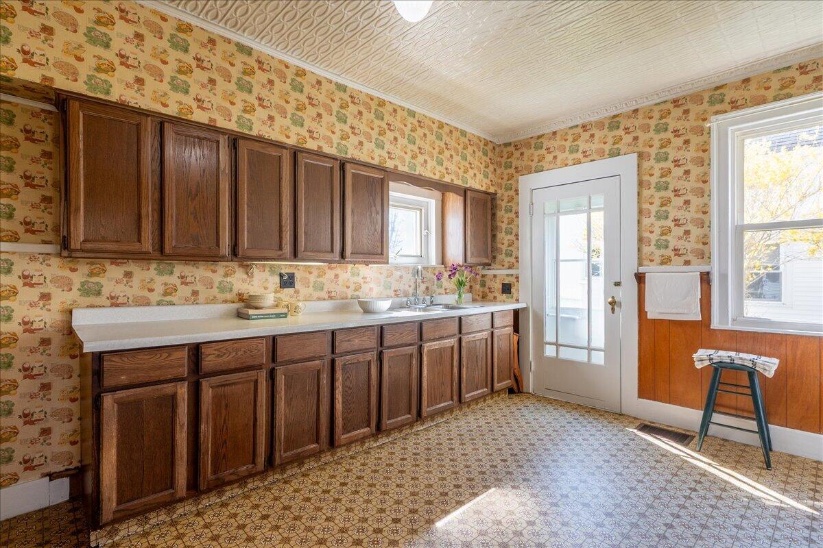 21 Georges Street Thomaston ME 04861