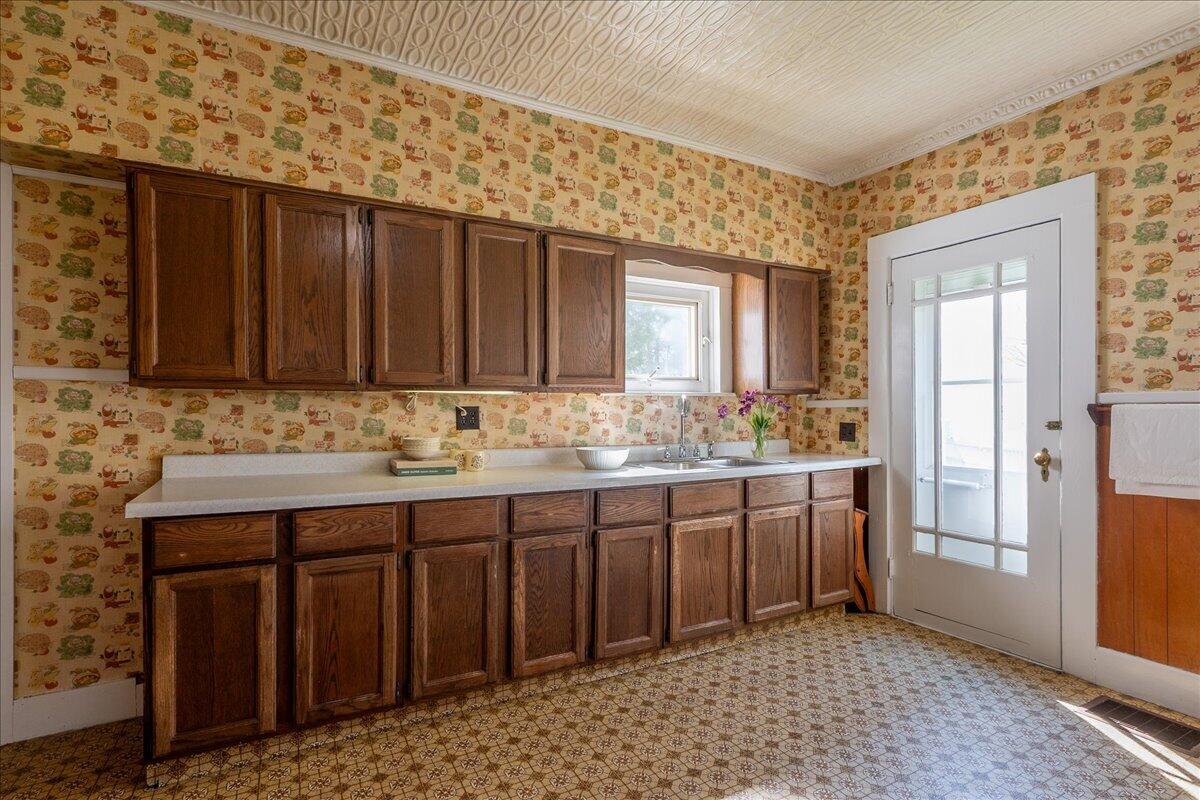 21 Georges Street Thomaston ME 04861