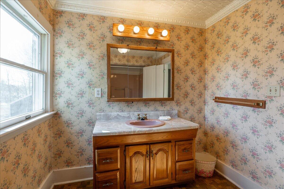 21 Georges Street Thomaston ME 04861