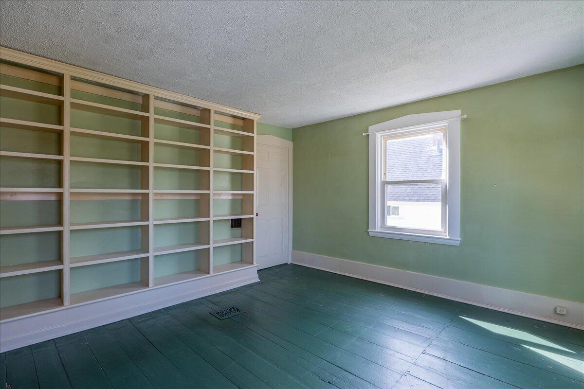 21 Georges Street Thomaston ME 04861