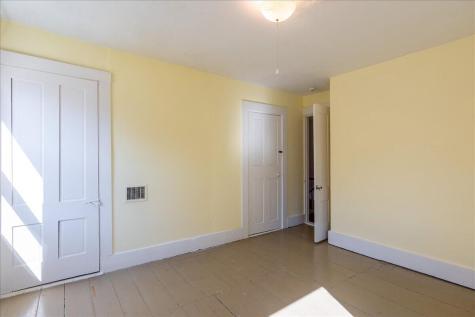 21 Georges Street Thomaston ME 04861