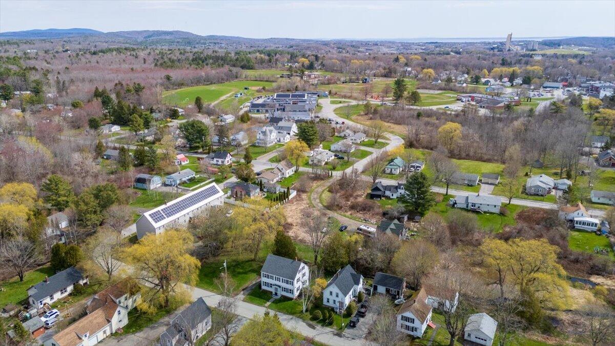 21 Georges Street Thomaston ME 04861