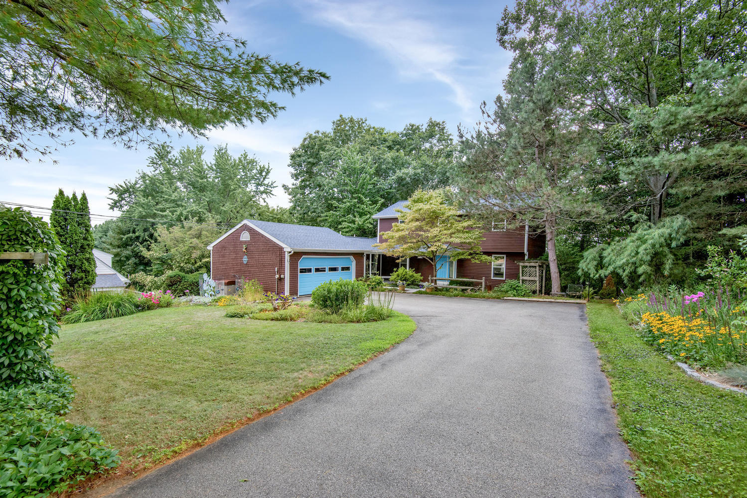 25 Delcliffe Lane Lewiston ME 04240