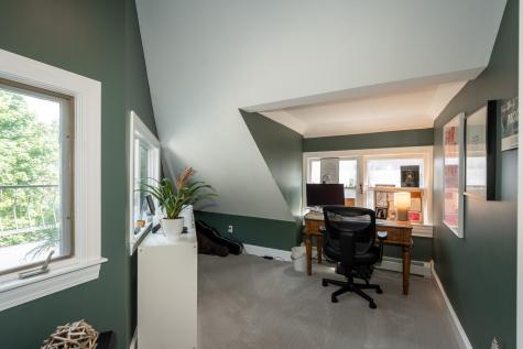 67 Beacon Street Portland ME 04103