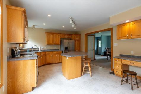 43 Tamarack Lane Cushing ME 04563