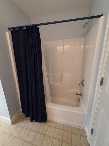 18 Rockwood Way Naples ME 04055