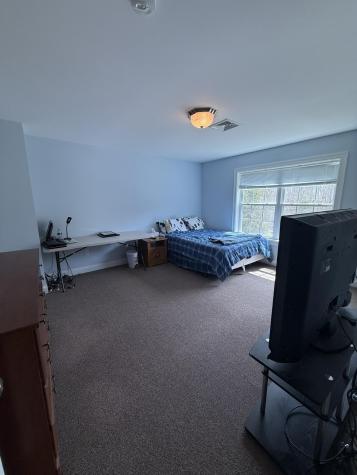 18 Rockwood Way Naples ME 04055