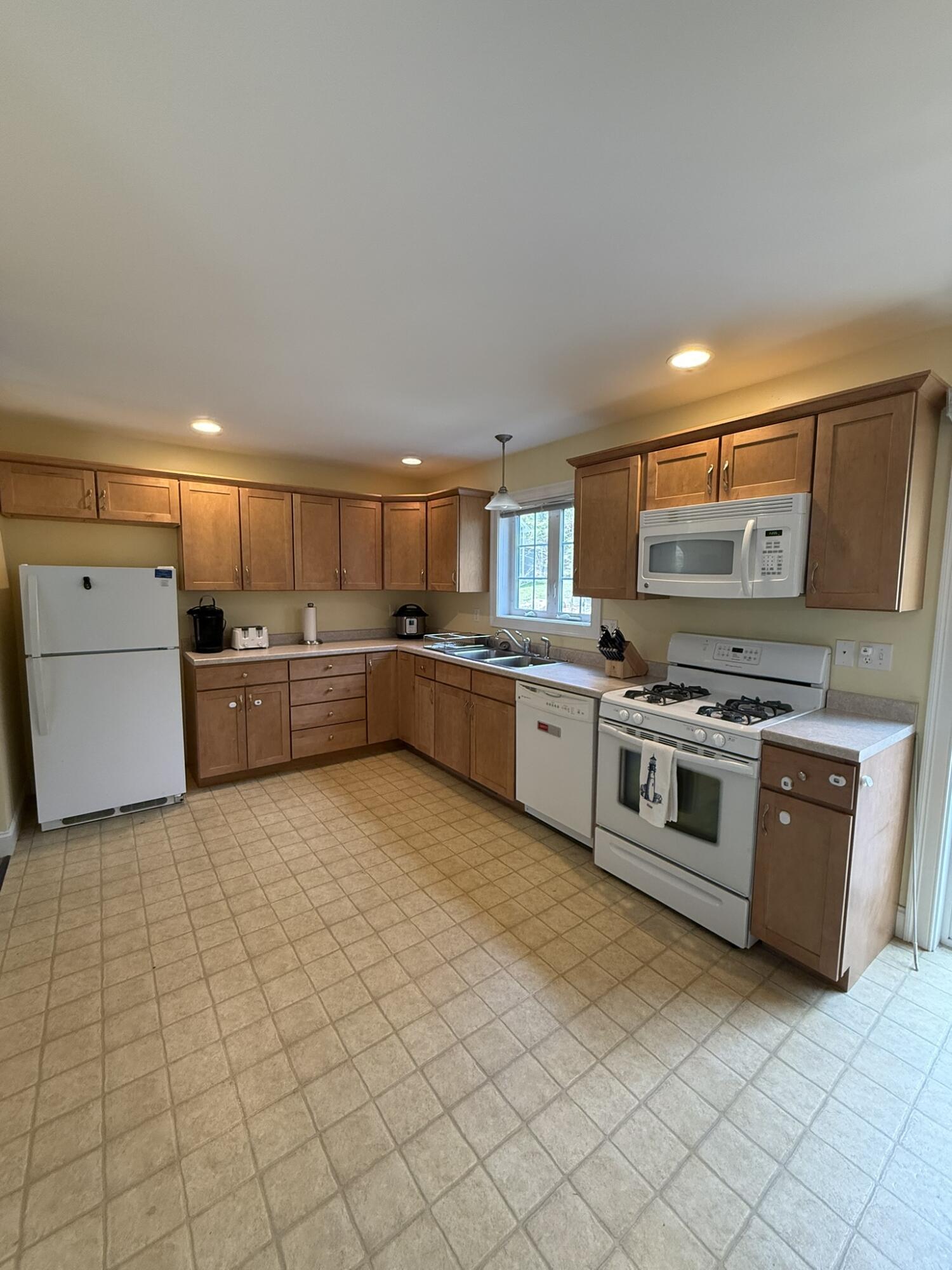 18 Rockwood Way Naples ME 04055