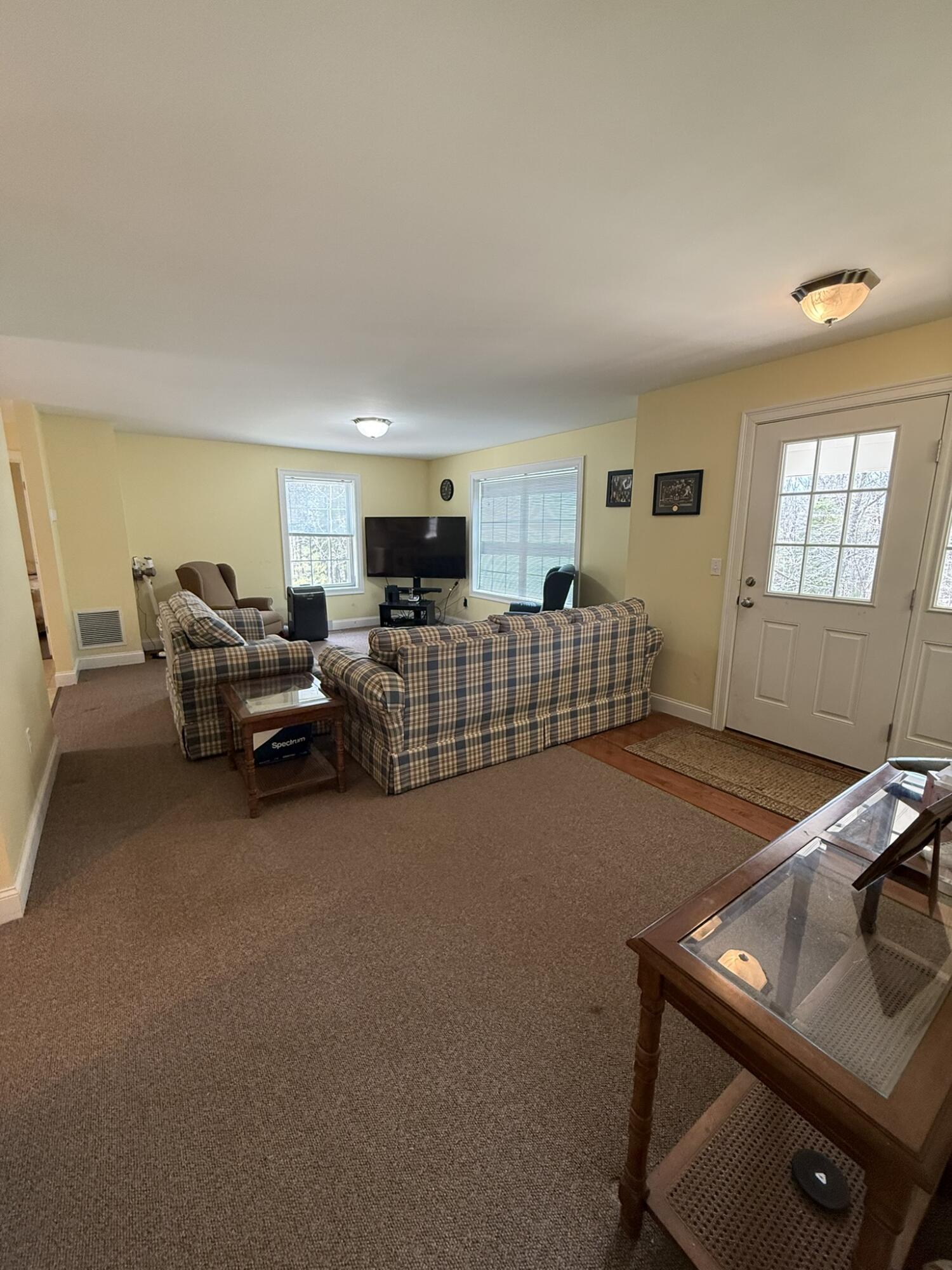 18 Rockwood Way Naples ME 04055