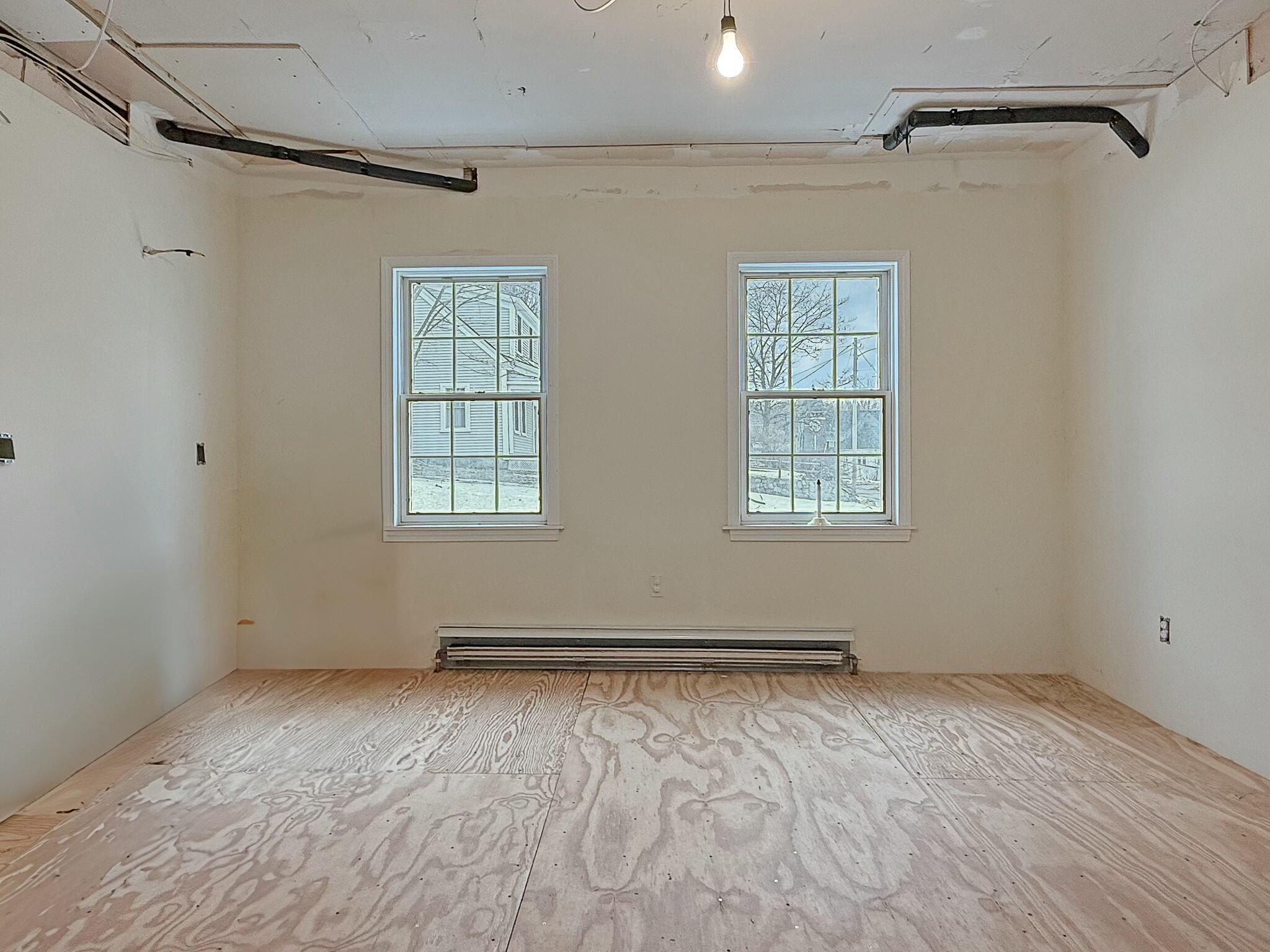 39 Washington Street Rumford ME 04276