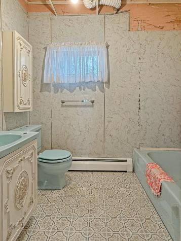 39 Washington Street Rumford ME 04276