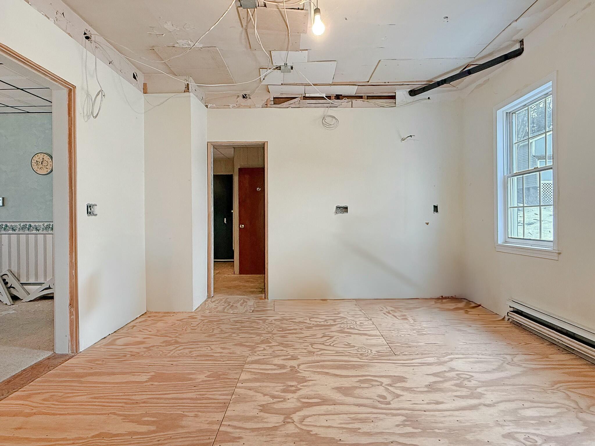 39 Washington Street Rumford ME 04276