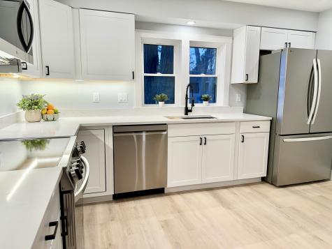 31 Hennessey Avenue Brunswick ME 04011