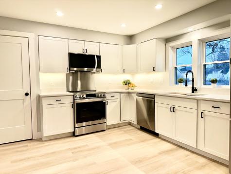 31 Hennessey Avenue Brunswick ME 04011