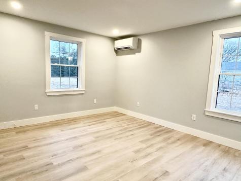 31 Hennessey Avenue Brunswick ME 04011