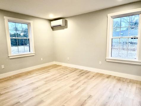 31 Hennessey Avenue Brunswick ME 04011