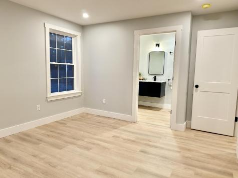 31 Hennessey Avenue Brunswick ME 04011