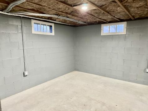 31 Hennessey Avenue Brunswick ME 04011