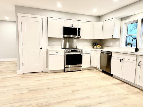 31 Hennessey Avenue Brunswick ME 04011