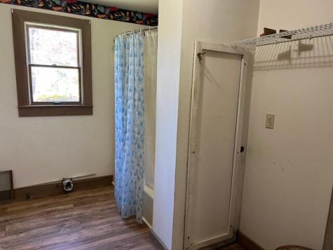 17 Stanley Lane Swans Island ME 04685