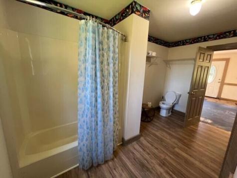 17 Stanley Lane Swans Island ME 04685