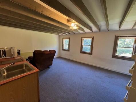 17 Stanley Lane Swans Island ME 04685