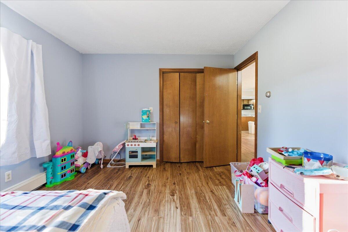 15 Gayton Road Lisbon ME 04250