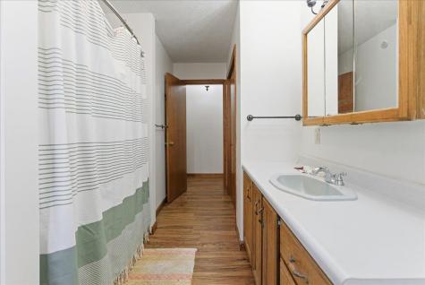 15 Gayton Road Lisbon ME 04250