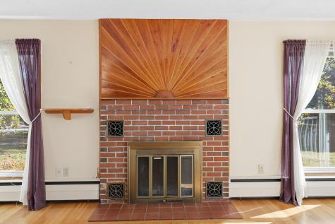 12 Malcolm Road York ME 03909