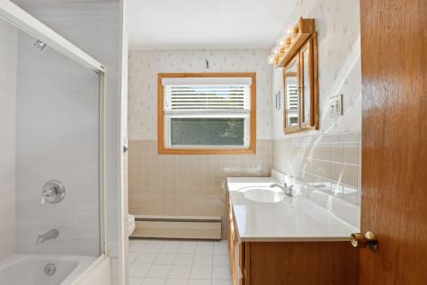 12 Malcolm Road York ME 03909