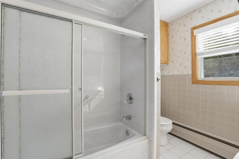 12 Malcolm Road York ME 03909