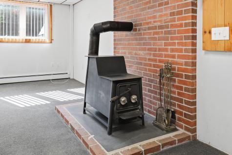 12 Malcolm Road York ME 03909