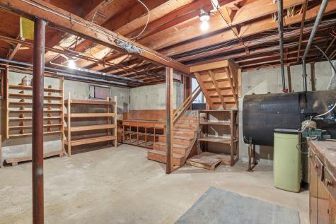 12 Malcolm Road York ME 03909