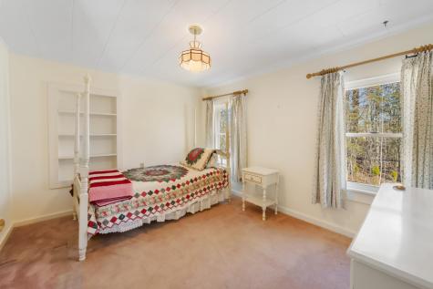 24 Washington Street Milbridge ME 04658