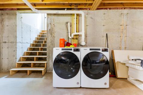 98 Walter Hill Road Naples ME 04055