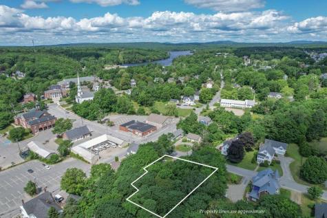 35 Church Street Ellsworth ME 04605