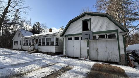 534 Blaine Avenue Abbot ME 04406