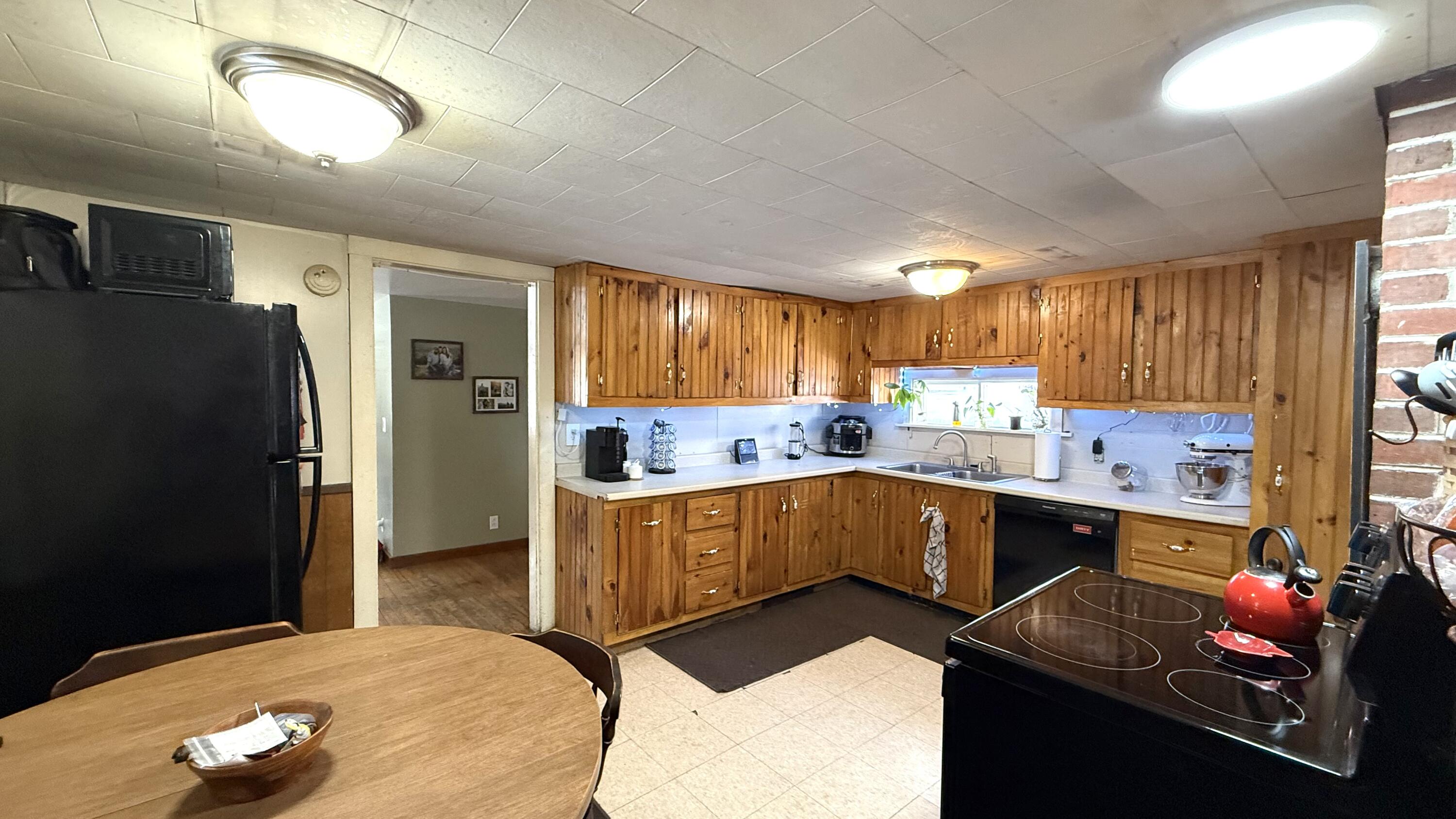 534 Blaine Avenue Abbot ME 04406