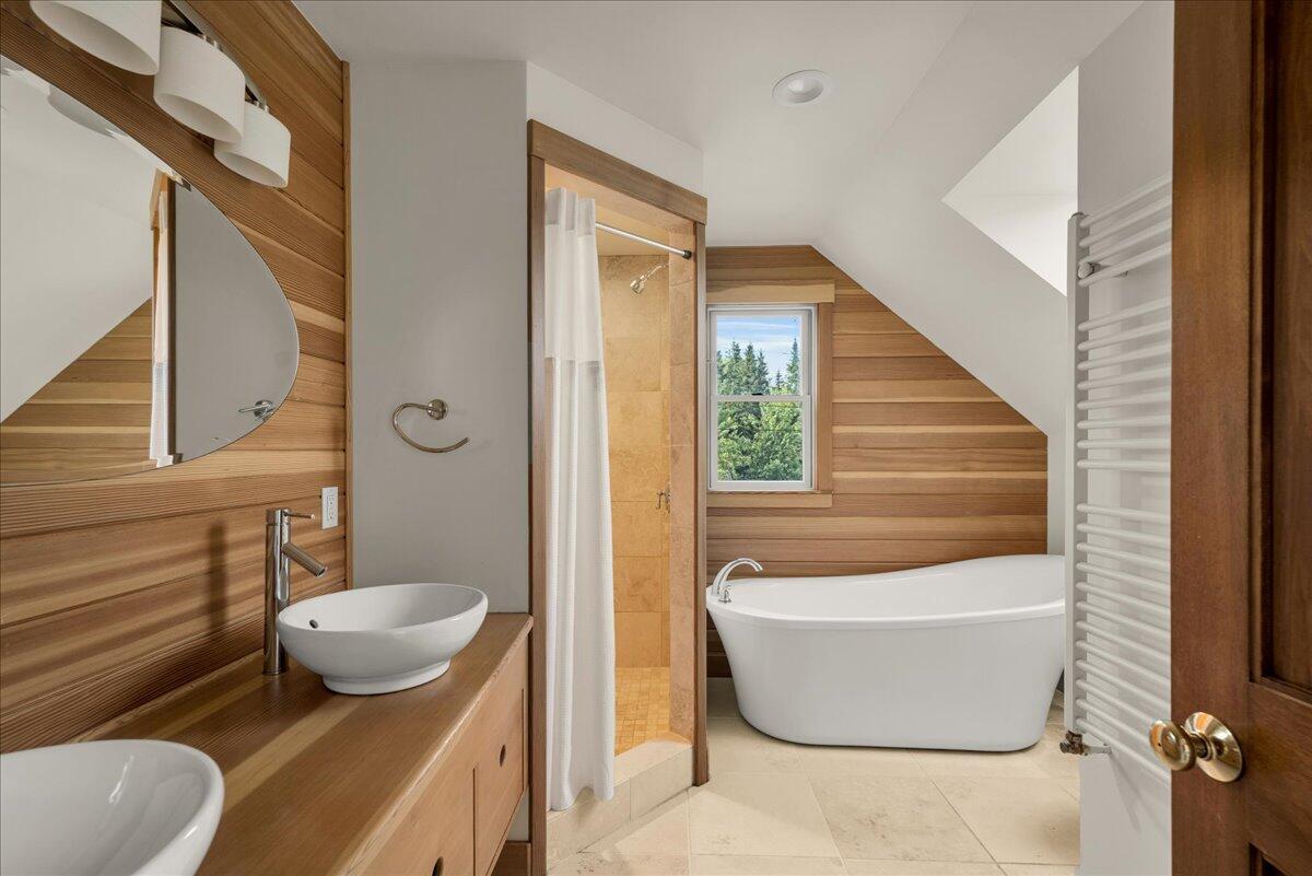 70 Ledgewood Lane Blue Hill ME 04614