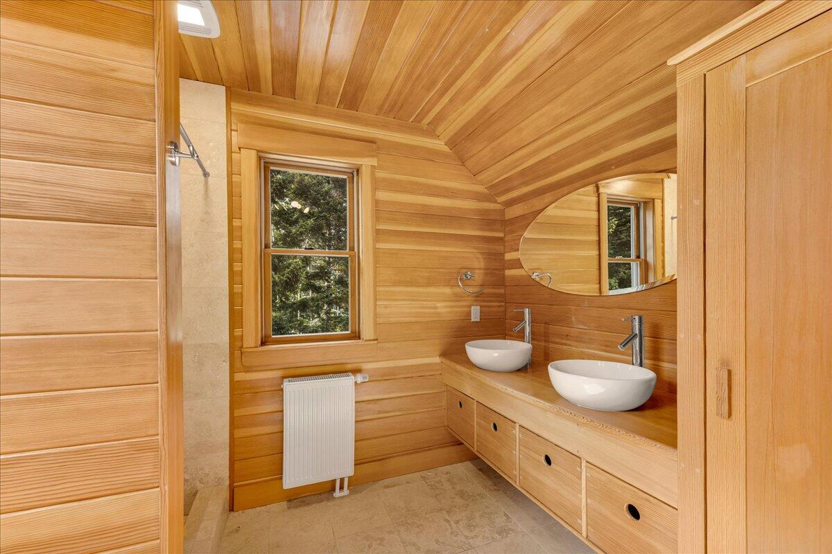 70 Ledgewood Lane Blue Hill ME 04614