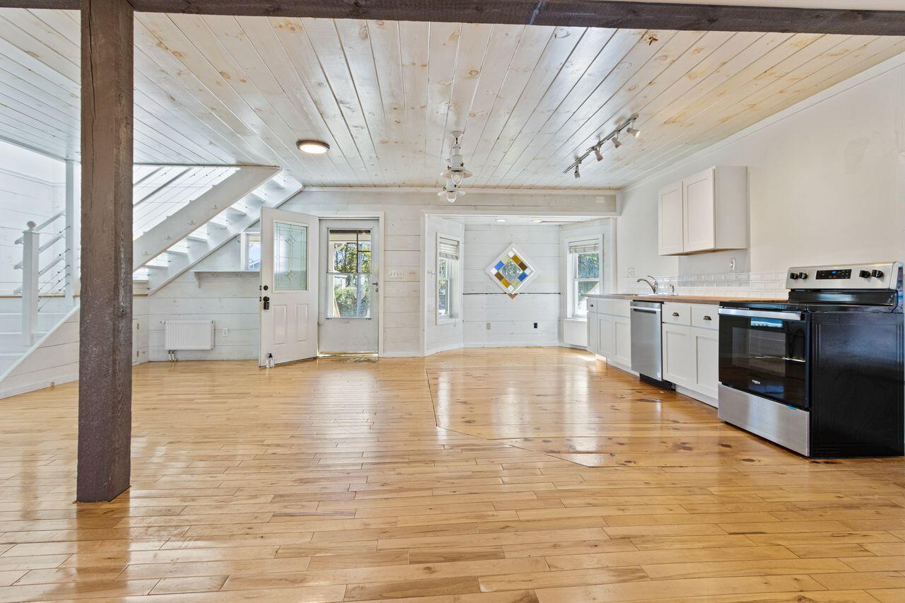 12 Lower Beach Road Saco ME 04072