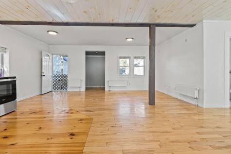 12 Lower Beach Road Saco ME 04072