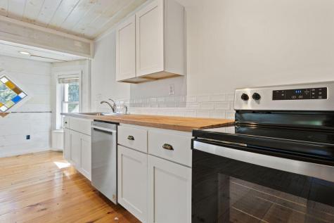 12 Lower Beach Road Saco ME 04072